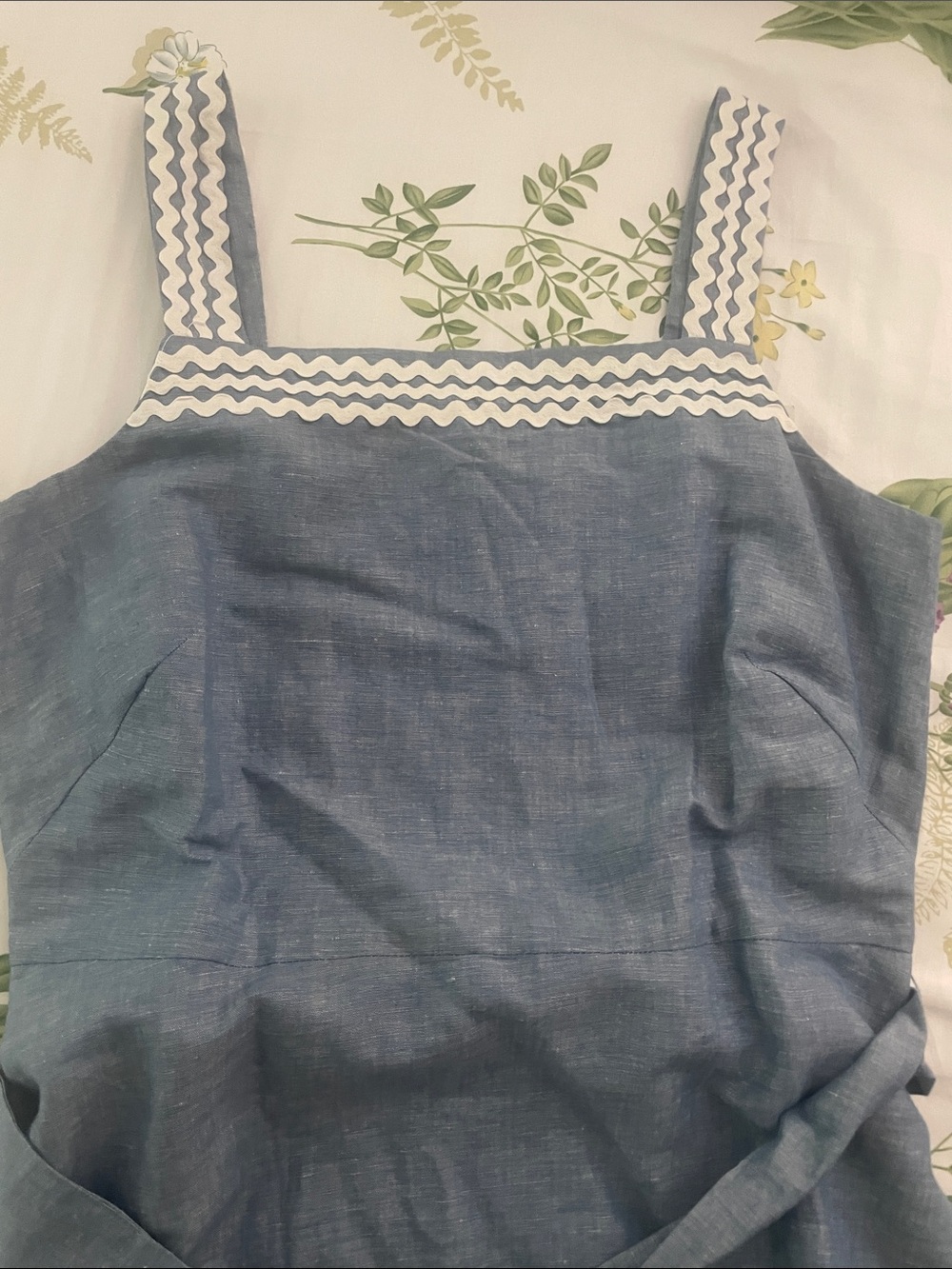 Ann Taylor Blue Sleeveless Linen Dress with Contrast Trim - Picture 3 of 9